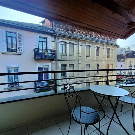 T2 Moderne Avec Balcon A Aix-les-bains, Proche Centre Et Services - Fr-1-555-61