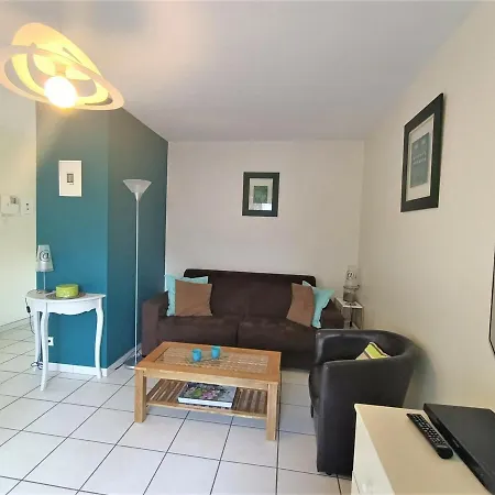 T2 Moderne Avec Balcon A Aix-les-bains, Proche Centre Et Services - Fr-1-555-61 Apartment *